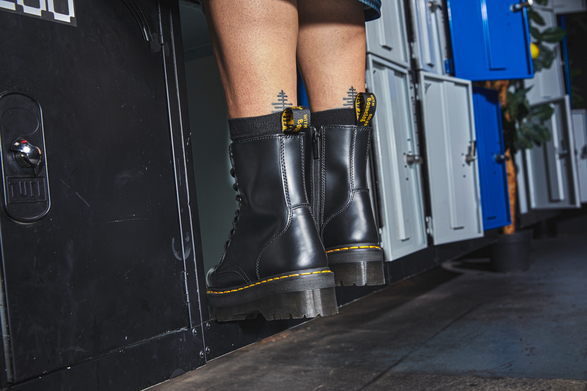 Doc martens kaufen trier hotsell